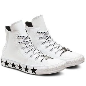 🌟 Miley Cyrus x Converse white high top sneakers